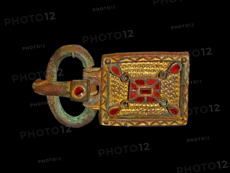 Gothic style buckle with rectangular plate deriving from Roman forms