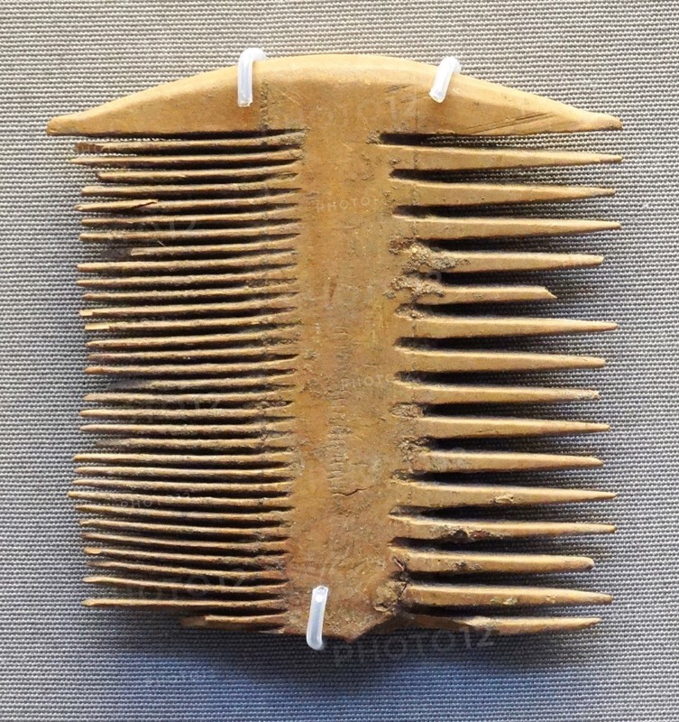 comb, 300 BC - AD 350. Egyptian comb from a Meroitic house