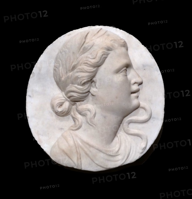 Carved marble titled 'Virtue of Prudence' by Bartolommeo Bandinelli