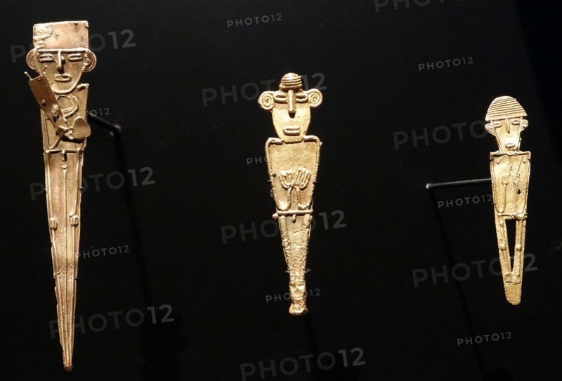 gold alloy, copper and silver votive figurines