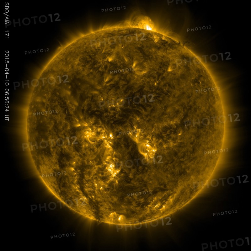corona and upper transition region of the Sun.