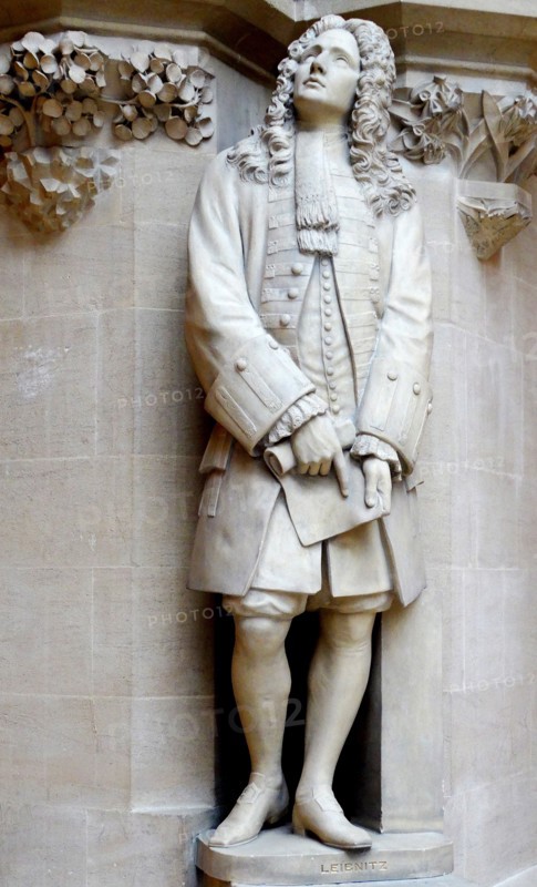 Statue of Gottfried Wilhelm Leibniz