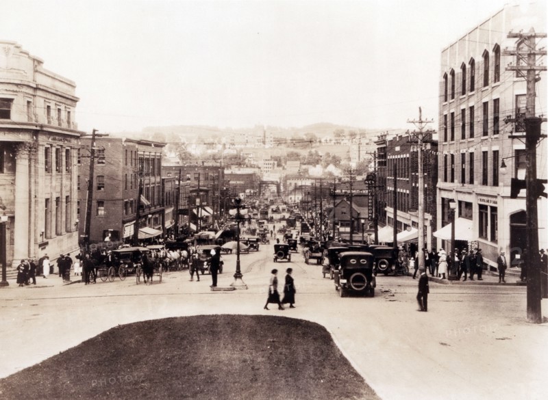 Photograph of King Street, Sherbrooke, Canada