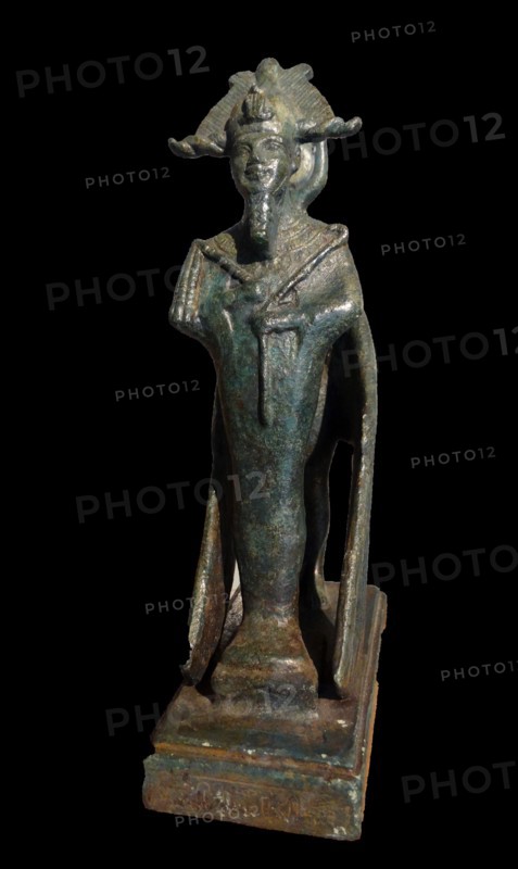 electrum amulet showing the Egyptian god Amon-Ra 715-332 BC