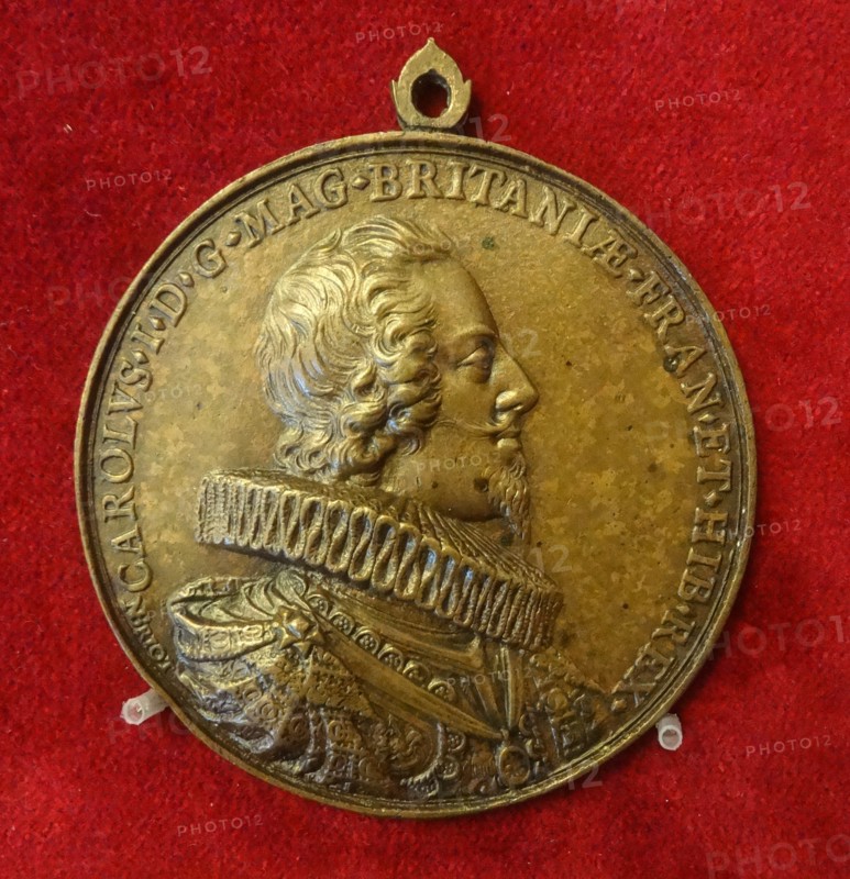 Commemorative plaque depciting King Charles I