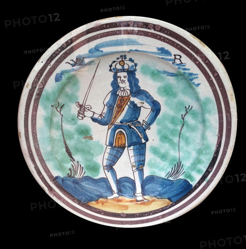 Tin-glazed earthenware dish