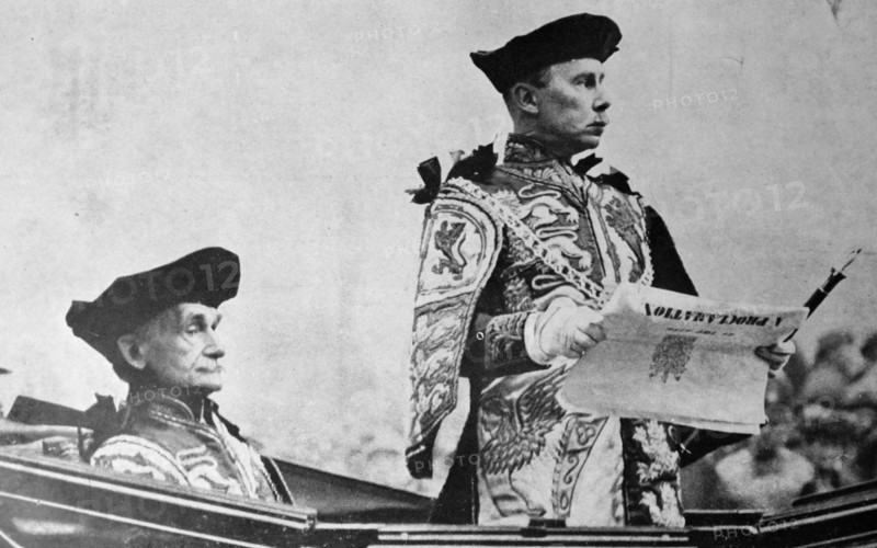 Photograph of The proclamation of the armistice ceremony held in London