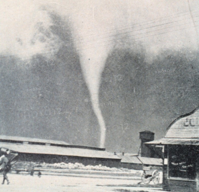 Photograph of a tornado at Ellis