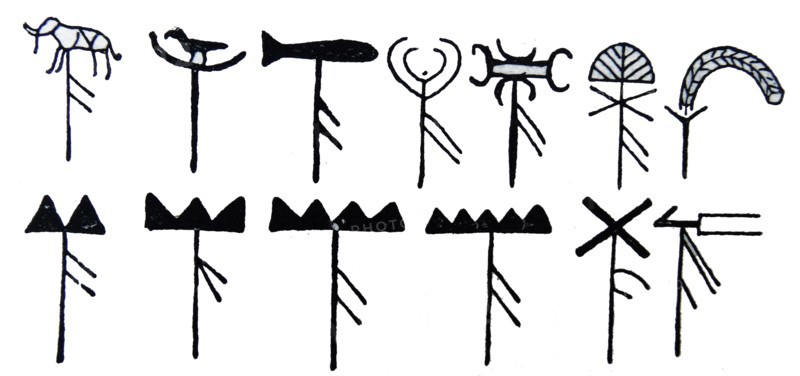 Illustrations depicting the standards of Egyptian ships