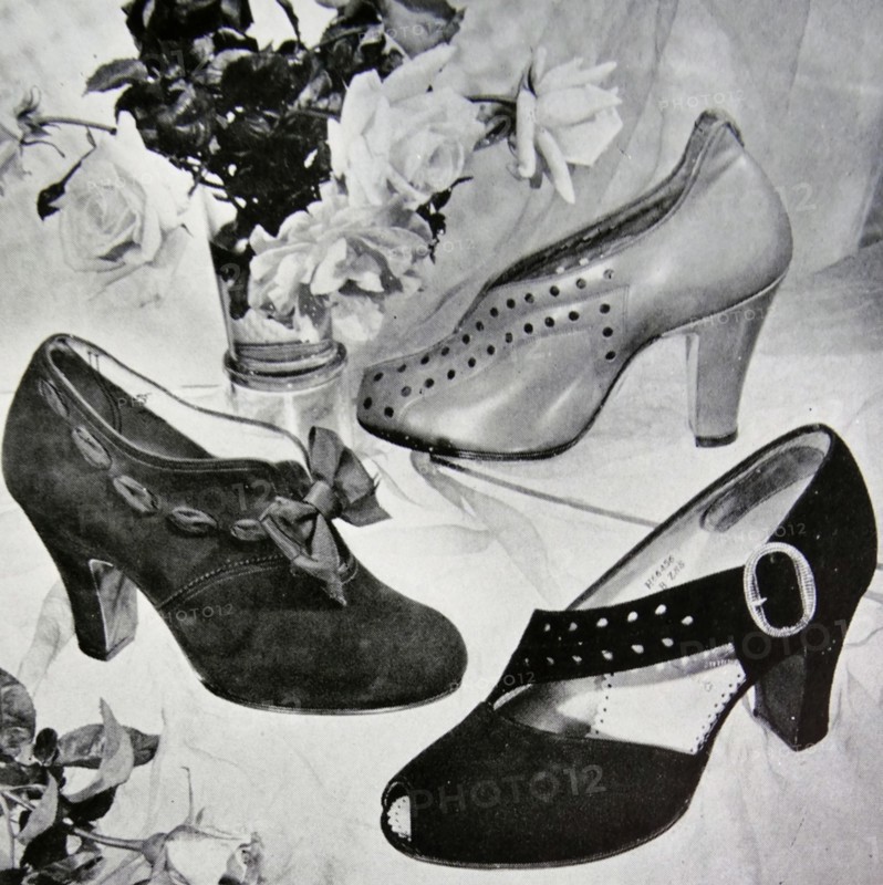 Advert for new elegant shoes by Rayne