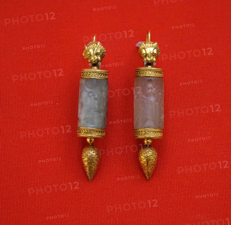 Lady Layard's Jewellery: Earrings