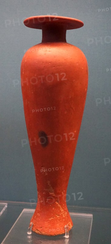 Redware hes vase from Qaw el-Kebir