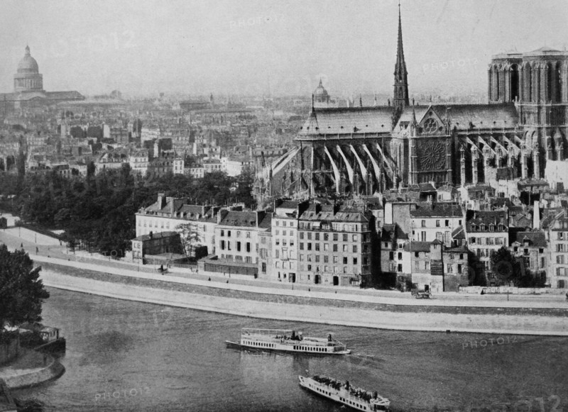 a view of the Cathedral of Notre-Dame