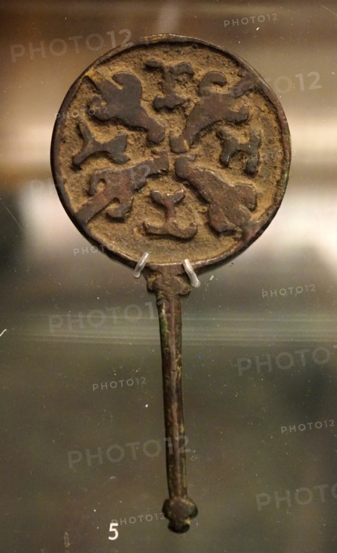 Medieval mirrors from the Eastern Islamic world