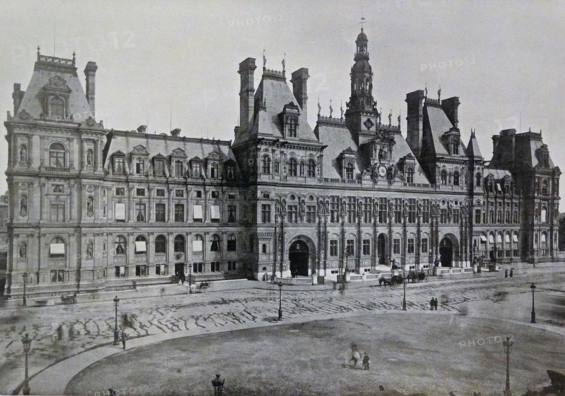 The Hôtel de Ville in Paris