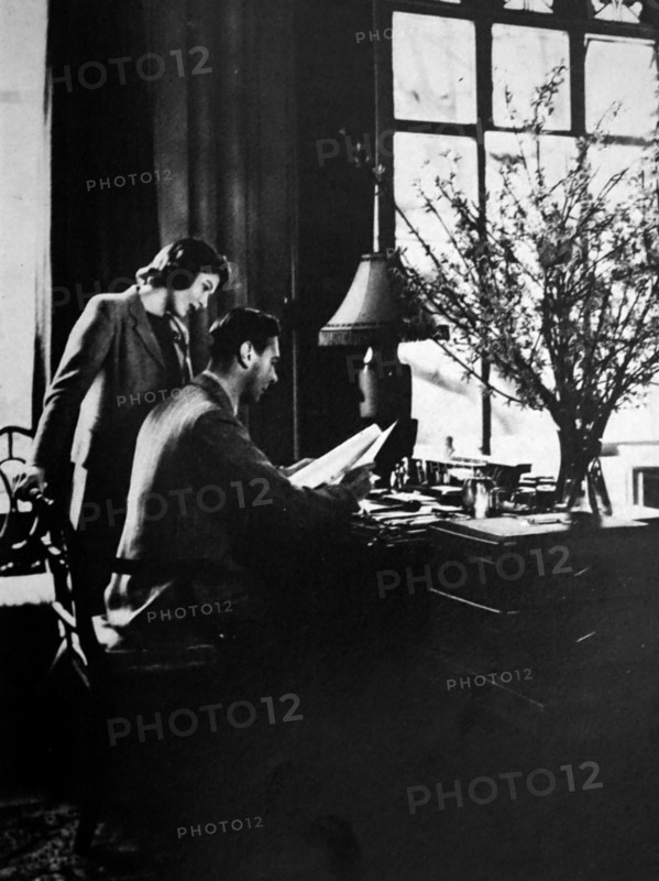 Princess Elizabeth being trained in queenship