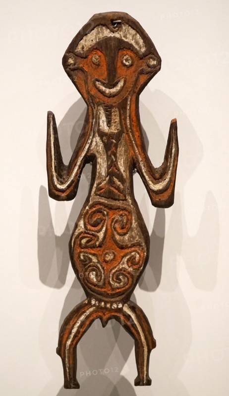 A Papuan Gulf Bioma figure representing a ancestor