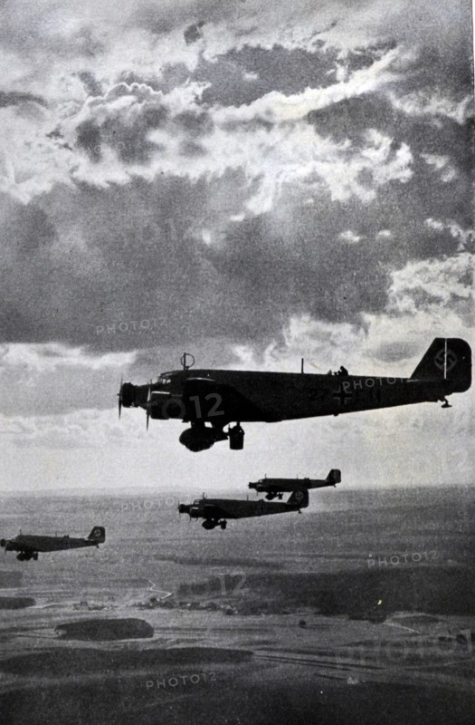bombers of the German air force on manoeuvres 1936