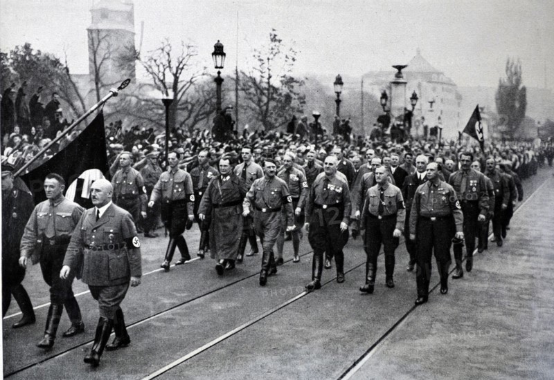 Adolf Hitler, parade, Munich
