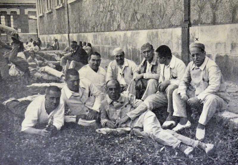 Spanish civil war: General Sanjuro in the courtyard of Dueso with other inmates