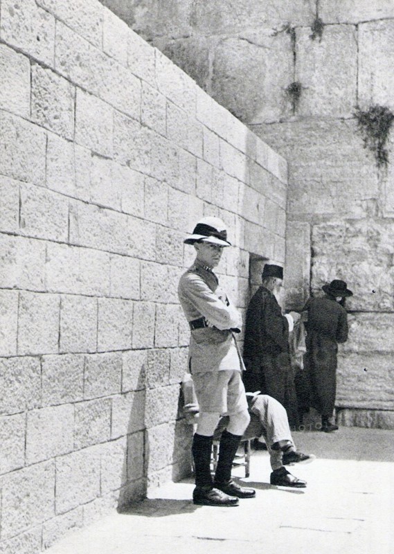 Photograph of British Policeman