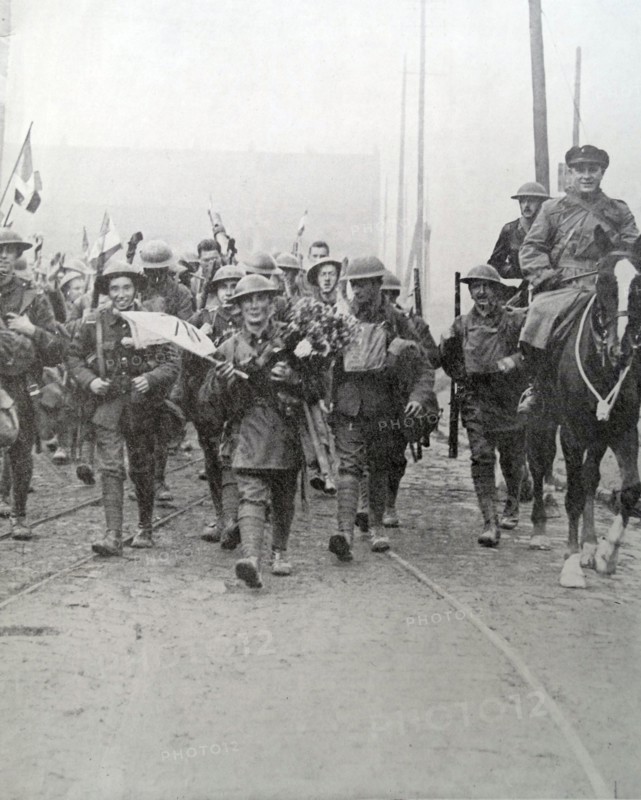 British troops enter the suburbs of Lille, France in WWI