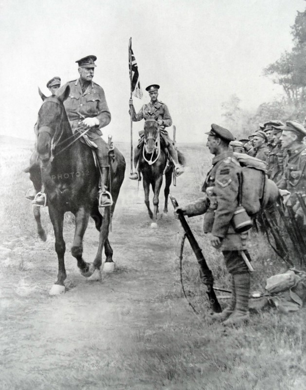 Lord Haig greets canadian troops in France during WWI August 1918