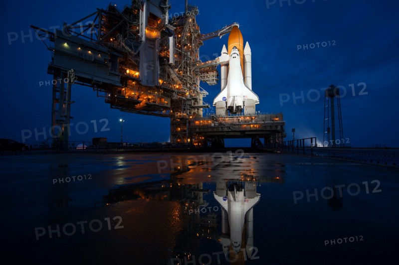 Photograph of the Space Shuttle Atlantis on the launch pad