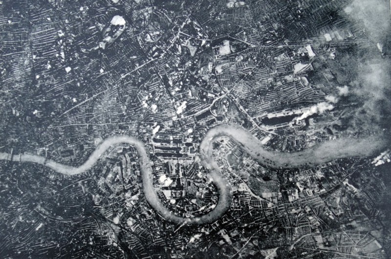 Bombing od east london during world wra two 1941