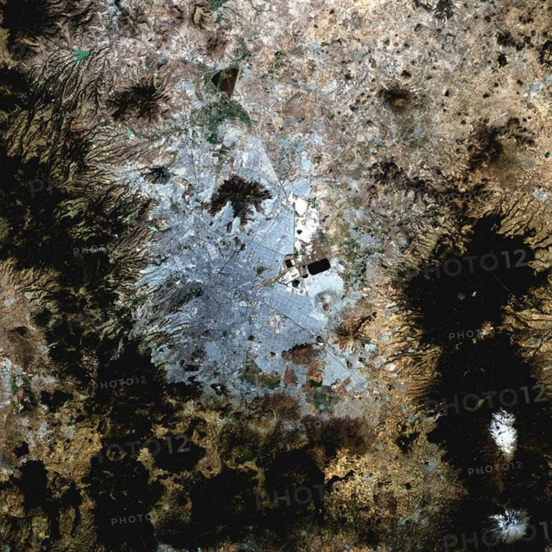 satellite image of Mexico City in Mexico 2001