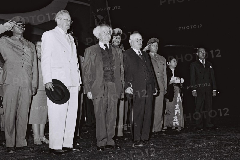 Israeli President Yitzhak Ben Zvi is received by Prime Minister Ben Gurion