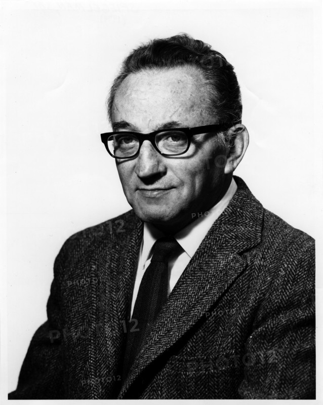 Photograph of Sol Spiegelman