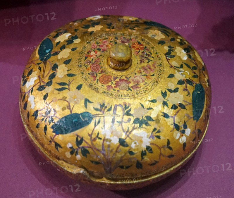 18th century, Mughal Powder bowl from Kashmir, India