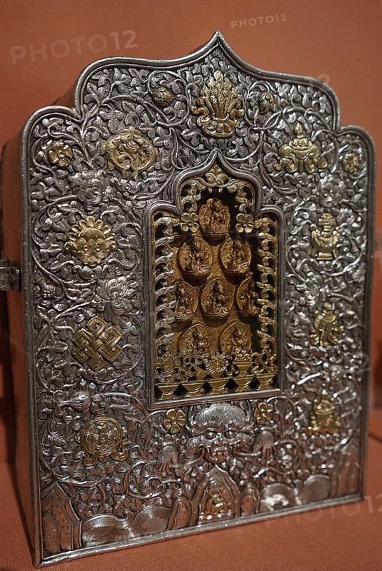 Amulet Container