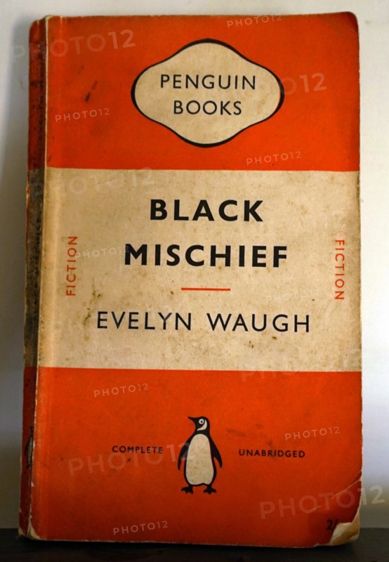 Cover of the 'Black Mischief' by Evelyn Waugh