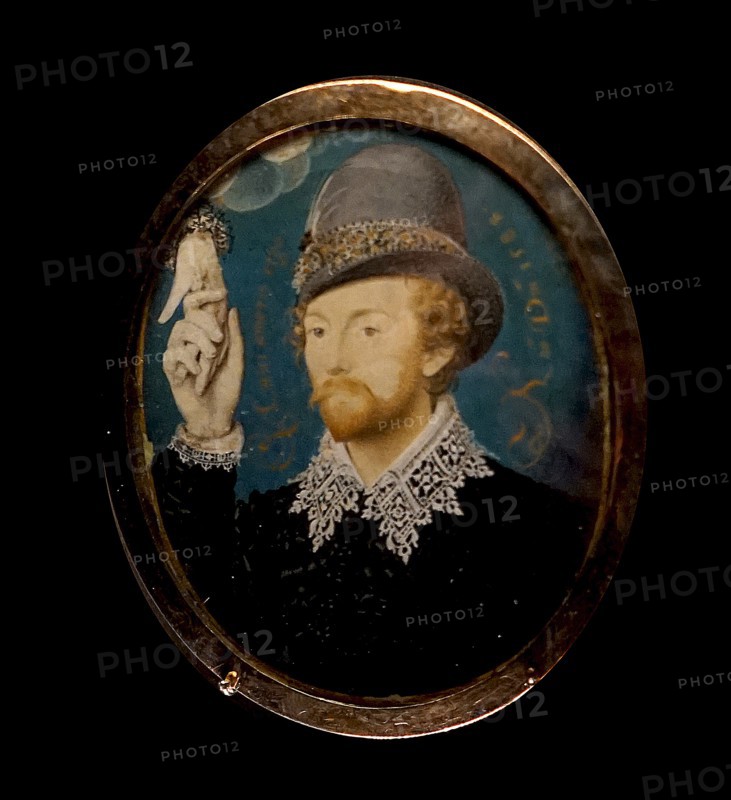 Miniature portrait depicting an unknown man clasping a hand from a cloud by Nicholas Hilliard