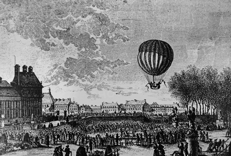 Crowds gathered, in the Champs de Mars, to watch the release of the first successful hydrogen filled balloon