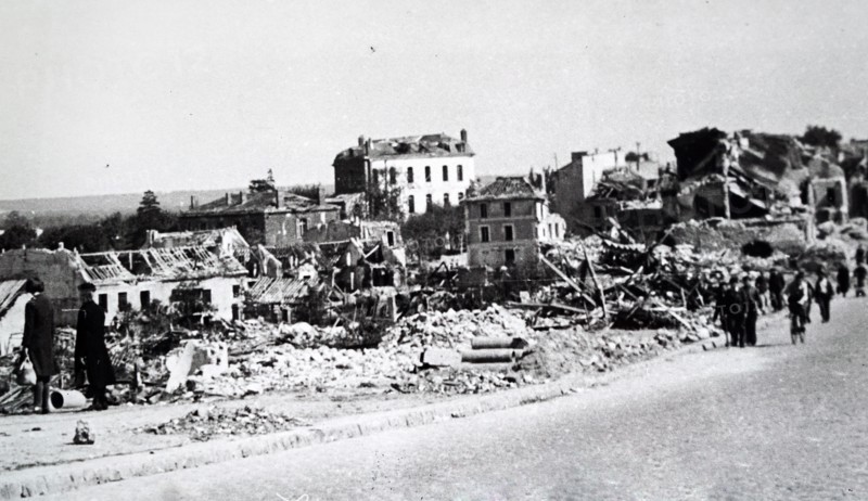 Destruction at the town of Saint-Cyr, 1944