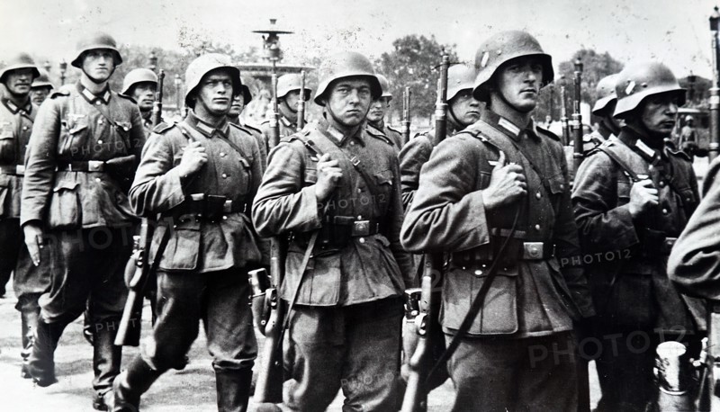German soldiers occupy Paris, 1940