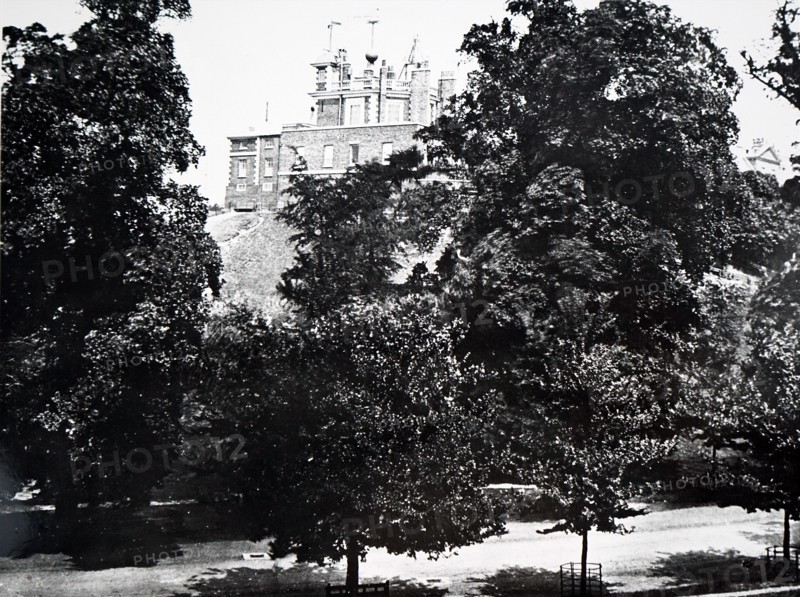 Photograph of the exterior of the Royal Observatory, Greenwich, an observatory situated on a hill in Greenwich Park, overlooking the River Thames