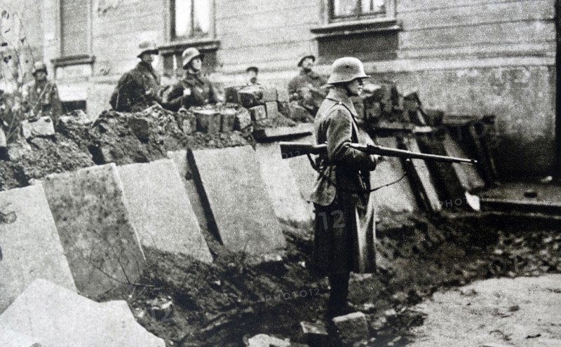 Photograph of the barricades on the streets of Berlin during the riots that ended the period of inflation