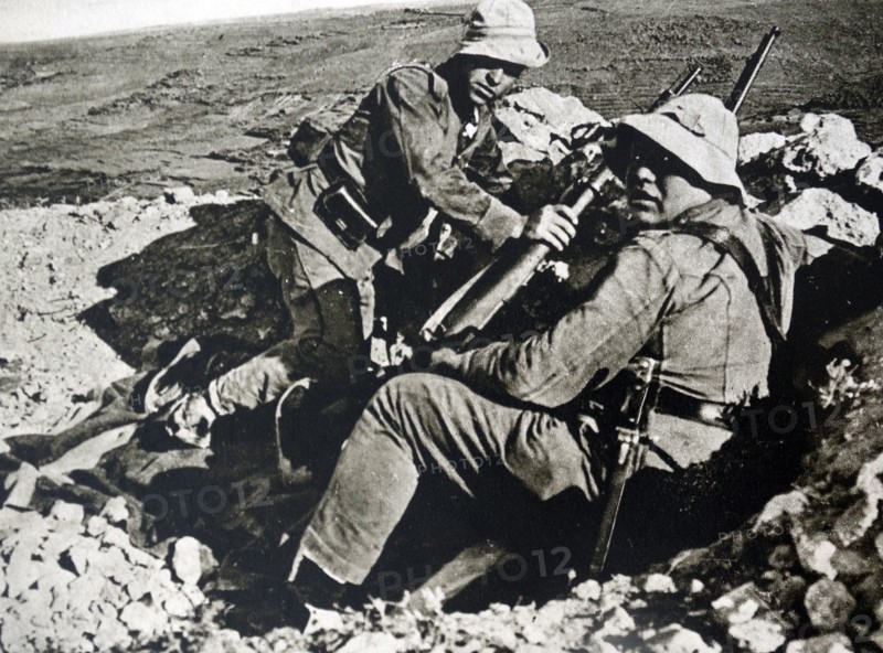 Photograph of Spanish troops during the Spanish Civil War