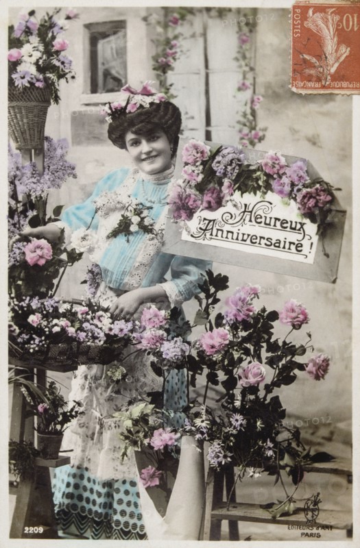 French postcard with floral elements 1900