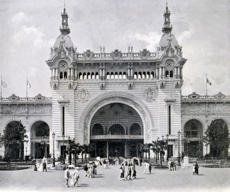 Photograph of the Palace of Civil Engineering and Transport.