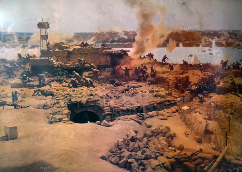 Egyptian army crossing into the Sinai. October (Yom Kippur) War 1973