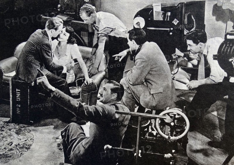 Judy Kelly and Barry K. Barnes in a scene from The Midas Touch