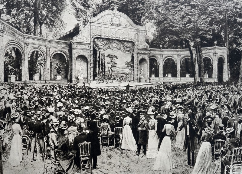 Elysee Palace garden festival, August 1910, Paris