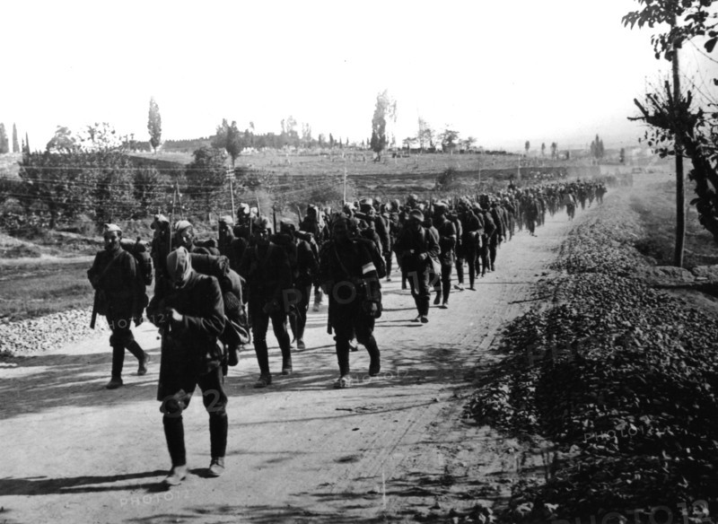 Salonique, départ d'un régiment d'infanterie pour Athènes