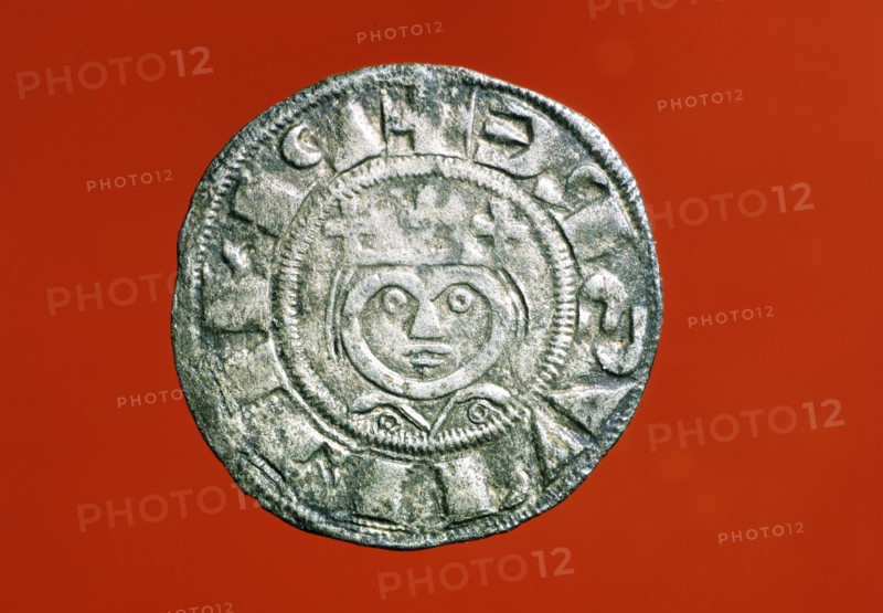 SIlver denier, manufacture of Laon. Philip-Auguste II (1165-1223), crowned bust of the king facing