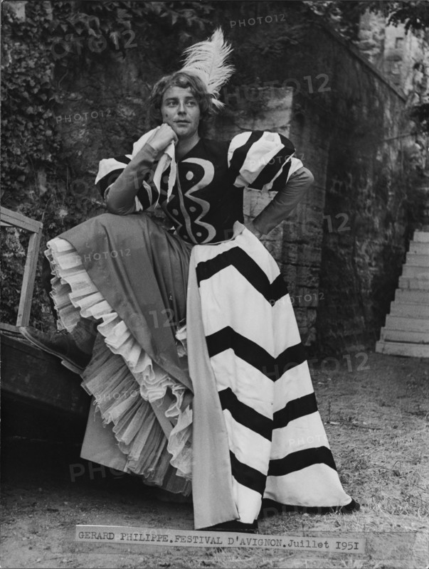 Gérard Philipe dans le costume de Chimène